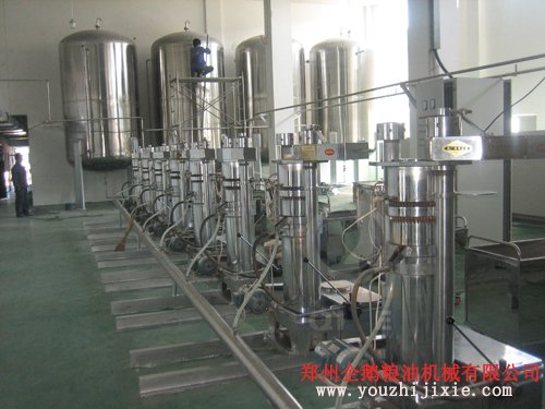 核桃榨油成套設(shè)備交鑰匙工程(圖3) 核桃榨油成套設(shè)備交鑰匙工程(圖3)